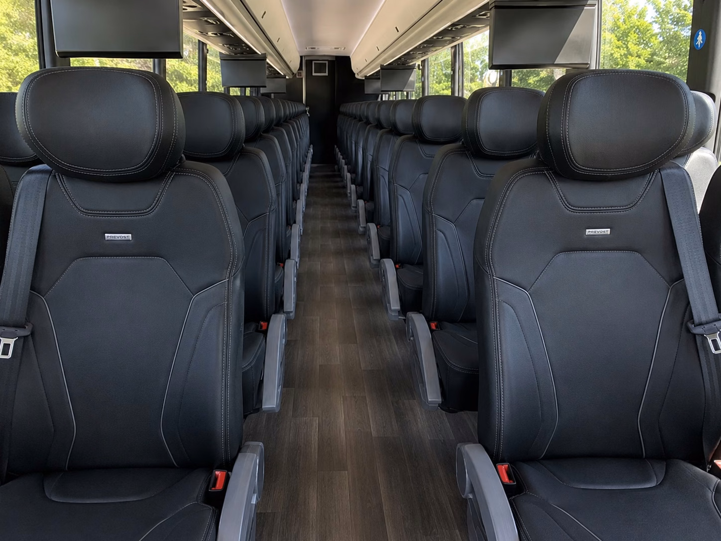 shuttle your guests between amarillo wedding venues and hotels without the headache